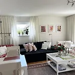Parkblick Mit 2 Baedern