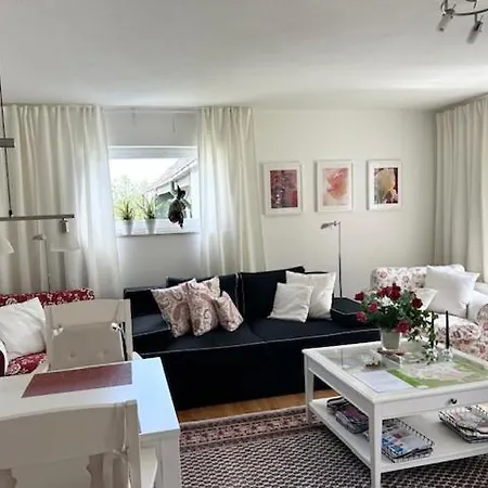 Parkblick Mit 2 Baedern