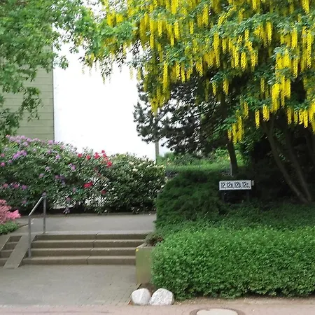 Parkblick Mit 2 Baedern