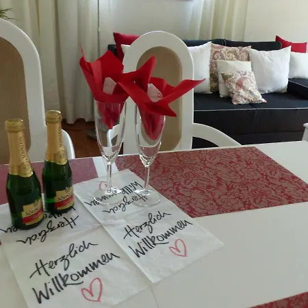 Parkblick Mit 2 Baedern *