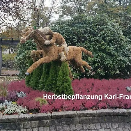 Parkblick Mit 2 Baedern